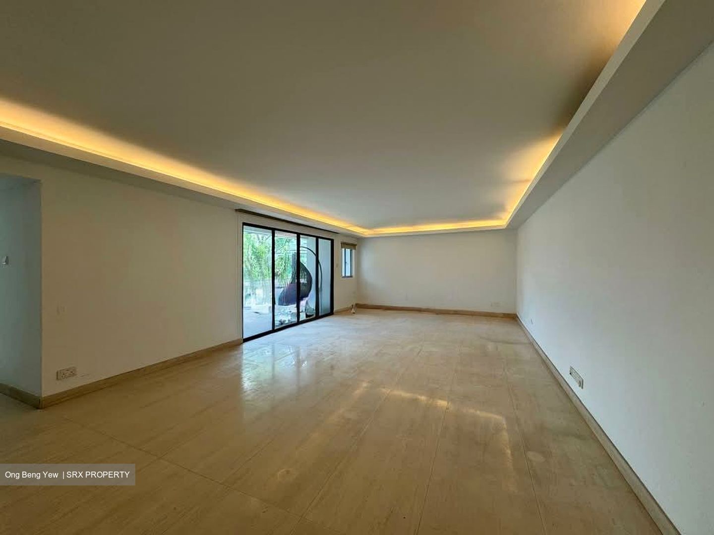 Angklong Lane (D20), Terrace #536192091